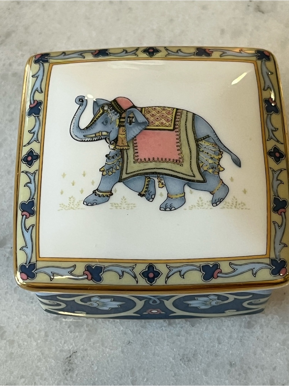 VTG Wedgwood Blue Elephant
Bone China England Lidded Trinket
Box Jewelry 1992